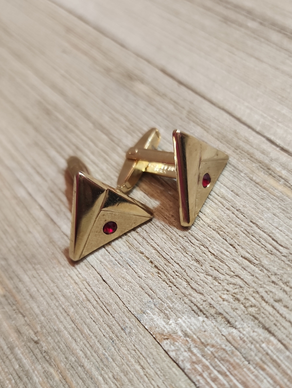 Vintage Foster Gold Pyramid Cufflinks with Garnet Accent